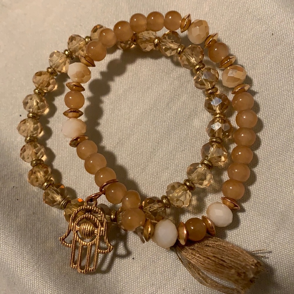 Beaded evil eye hand rose gold